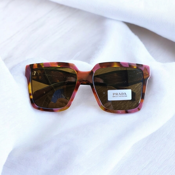 Prada sunglasses - Picture 1 of 5